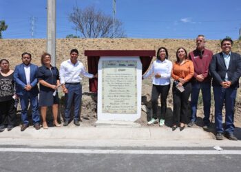 Omar Muñoz inaugura carril de desaceleración en el Periférico Ecológico