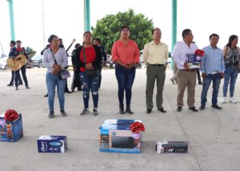 Ocoyucan celebra con alegría y reconocimiento a las madres del municipio