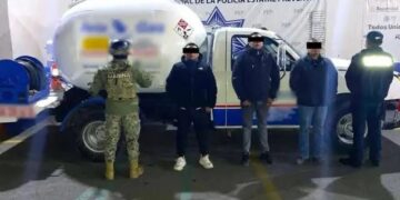 Detienen a tres presuntos huachicoleros en la autopista México-Puebla