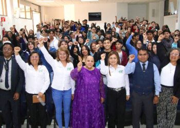 Embajadora de Sudáfrica, Beryl Rose Sisulu, visita la Universidad Tecnológica de Huejotzingo
