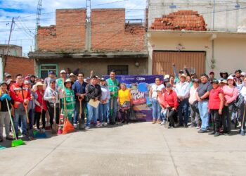 Gobierno de Huejotzingo realiza mega faena comunitaria para mejorar imagen urbana