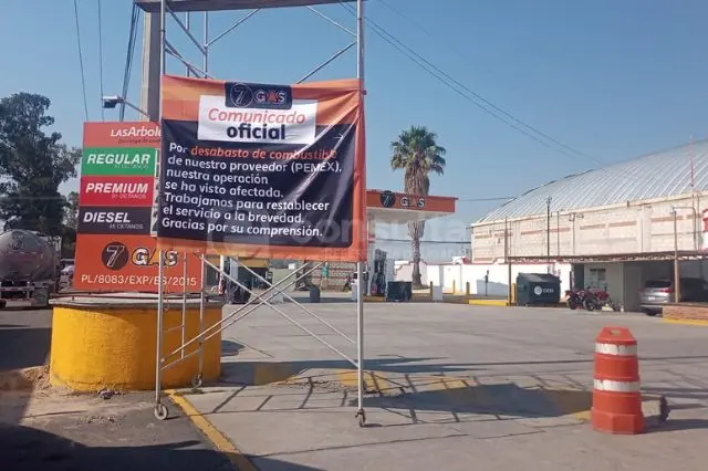 Reportan cierre de gasolineras en Texmelucan y El Verde por desabasto