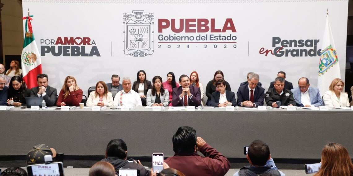 Gobierno de Puebla concreta disminución del 60% en costo de grúas y corralones
