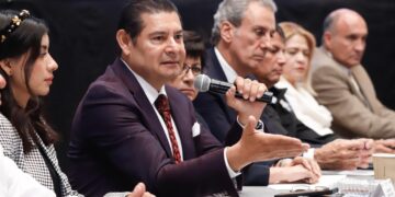 En Puebla, labor de las y los periodistas se protege, son guardianes de la información