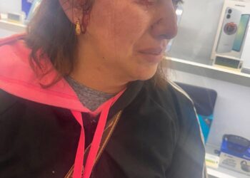 Golpean brutalmente a una mujer en mercado de Atlixco