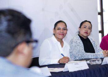 Reconoce Lupita Cuautle a jóvenes con beca UDLAP