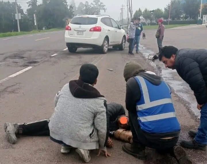 Muere motociclista al chocar contra un vehículo en Zacatlán.