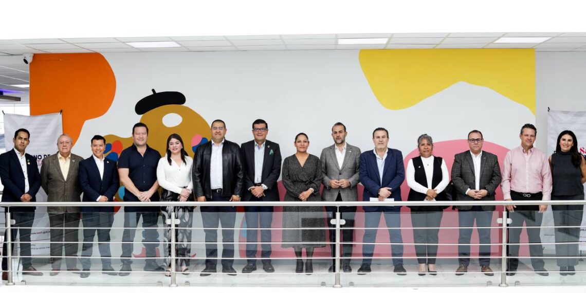 Presenta Lupita Cuautle avances de gobierno ante sector empresarial