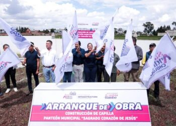 Inicia Lupita Cuautle obra en el panteón municipal de Santa María Tonantzintla