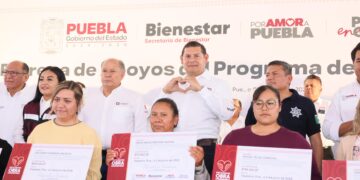 Armenta entrega apoyos por 7.1 millones de pesos a municipios a través del Programa de Obra Comunitaria