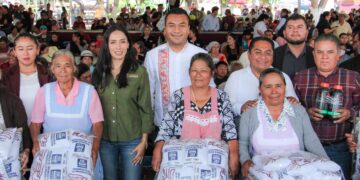 Huejotzingo fortalece al campo poblano con entrega de apoyos a productores