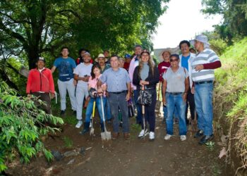 Reforestación en la barranca Tlapatlahuaya, San Matías Tlalancaleca