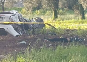 Fatal accidente cobra la vida de dos personas en Acajete