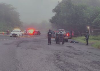 Guardia Nacional herido y delincuente abatido deja persecución con balacera en Jalpan