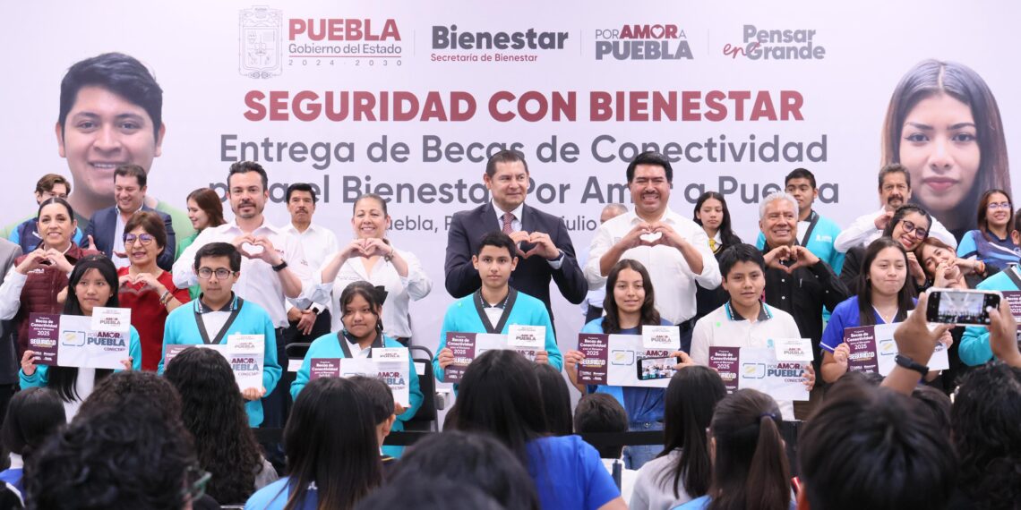 Seguridad y desarrollo educativo con Becas de Conectividad Digital