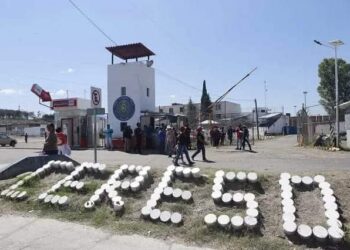 Reportan interno muerto al interior del cereso