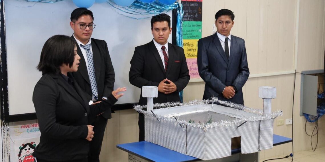 Reconoce Ayuntamiento de Quecholac talento estudiantil en exposición de proyectos del IEDEP