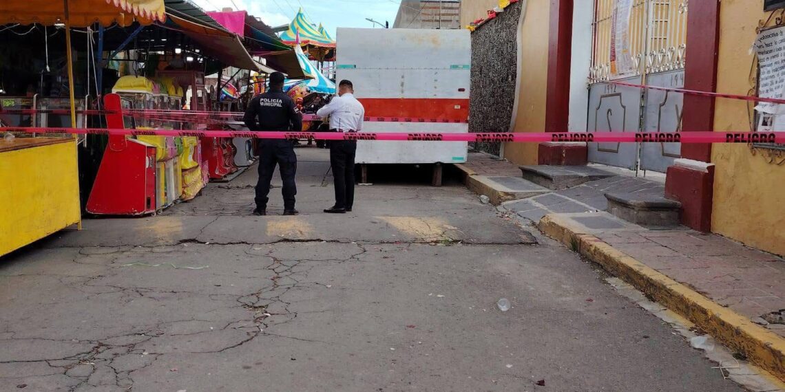 Muere trabajador electrocutado durante instalación de feria en Santiago Xicotenco