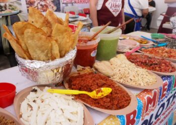 Tonantzin Fernández inaugura la Feria del Molote 2025 en San Pedro Cholula