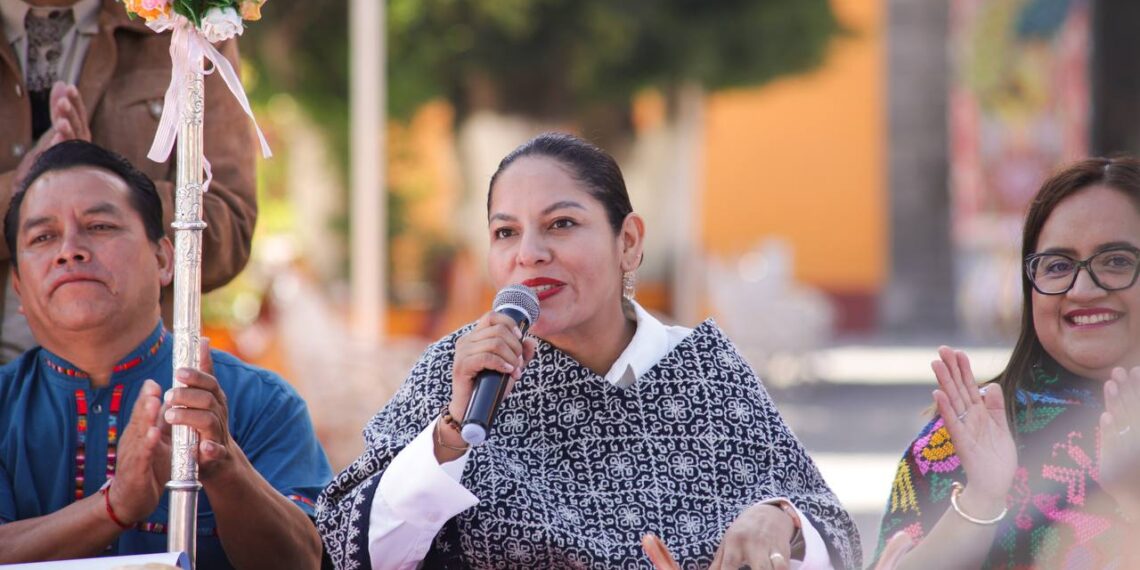 Presenta Lupita Cuautle Feria Tradición y Cultura