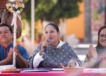 Presenta Lupita Cuautle Feria Tradición y Cultura