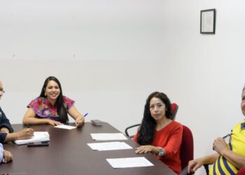 Reafirma Tonantzin Fernández compromiso con el diálogo ciudadano y el desarrollo comercial