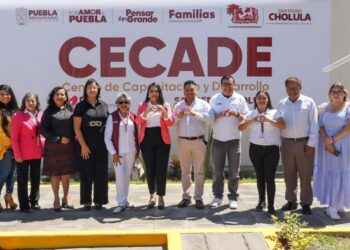 Reafirma Tonantzin Fernández su compromiso con la educación en San Pedro Cholula