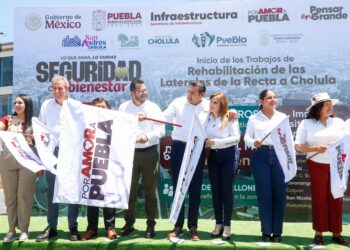 Gobierno de Armenta impulsa seguridad y bienestar con rehabilitación de laterales en Recta a Cholula