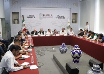 Reabren carreteras poblanas tras acuerdos con transportistas de la AMOTAC