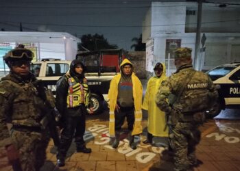 Gobierno de Cuautlancingo realiza trabajos urgentes de desazolve ante las intensas lluvias