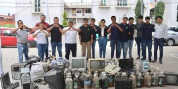 Con Reciclatrón, cuidan el medio ambiente en Amozoc