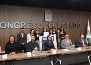 Jaime Aureoles reconoce el poder transformador de la educación en presentación de proyectos escolares comunitarios