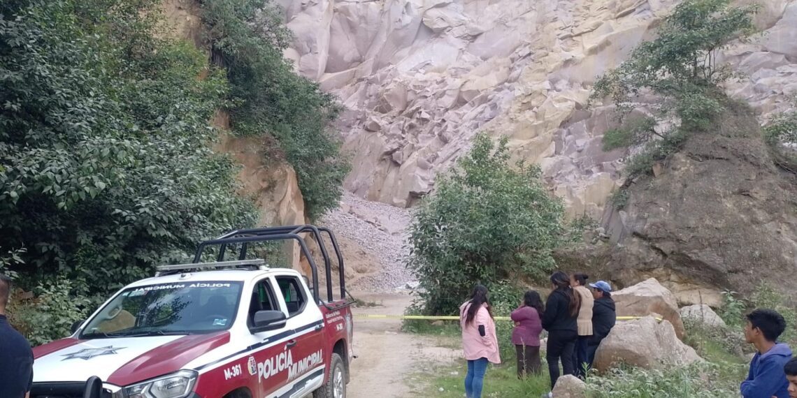Muere hombre al ser al alcanzado por una piedra gigante en Xiutetelco