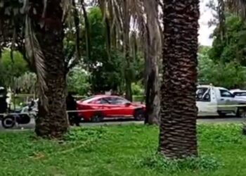 Persecución con balacera culmina en la detención de varios sujetos en Circuito Juan Pablo II