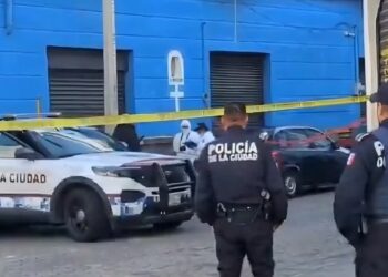 Abandonan cuerpo en el centro de Puebla