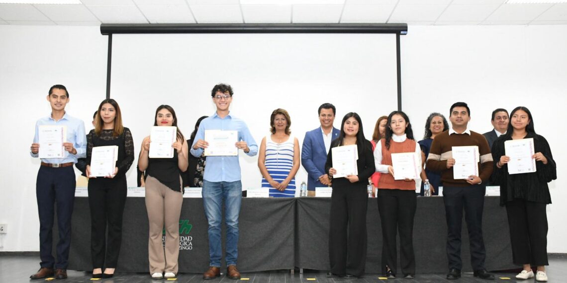 Fortalece UTH conocimientos de sus estudiantes con diplomados y cursos de actualización