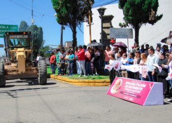 Roberto Solís inicia la segunda etapa del «rescate carretero» con la rehabilitación de la carretera Huejotzingo-Xalmimilulco
