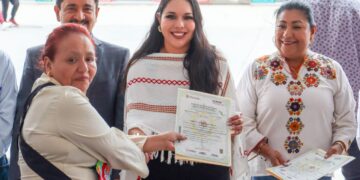 Invita Tonantzin Fernández a la Exposición Gastronómica del Chile en Nogada