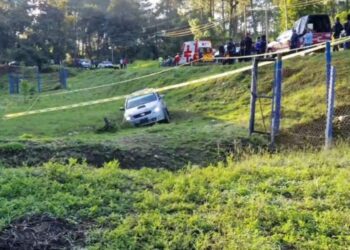 De varios disparos ejecutan a padre e hijo en Huauchinango