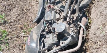 Murió joven motociclista al derrapar y golpearse la cabeza en Izúcar