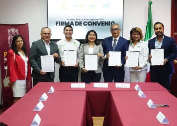 UTH y SICOM firman convenio de colaboración