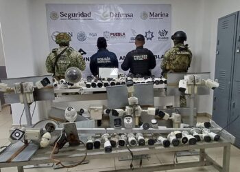 Retiran 89 cámaras de videovigilancia colocadas ilegalmente en Cuautlancingo
