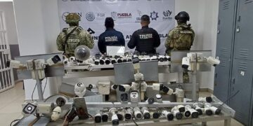 Retiran 89 cámaras de videovigilancia colocadas ilegalmente en Cuautlancingo