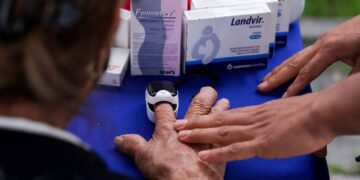 Prioriza Lupita Cuautle el bienestar de personas adultas mayores con Jornadas de Salud