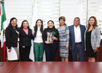 Estudiantes de UTH becados por Alianza del Pacífico para movilidad a Colombia