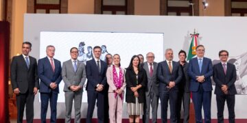 Claudia Sheinbaum destina 40 mdp recuperados de la corrupción a la salud del pueblo Amuzgo