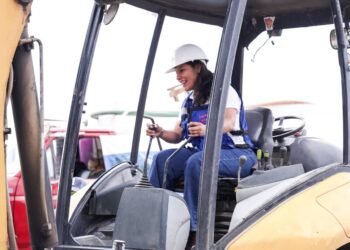 Refuerza Lupita Cuautle seguridad con barda perimetral en Centro Escolar