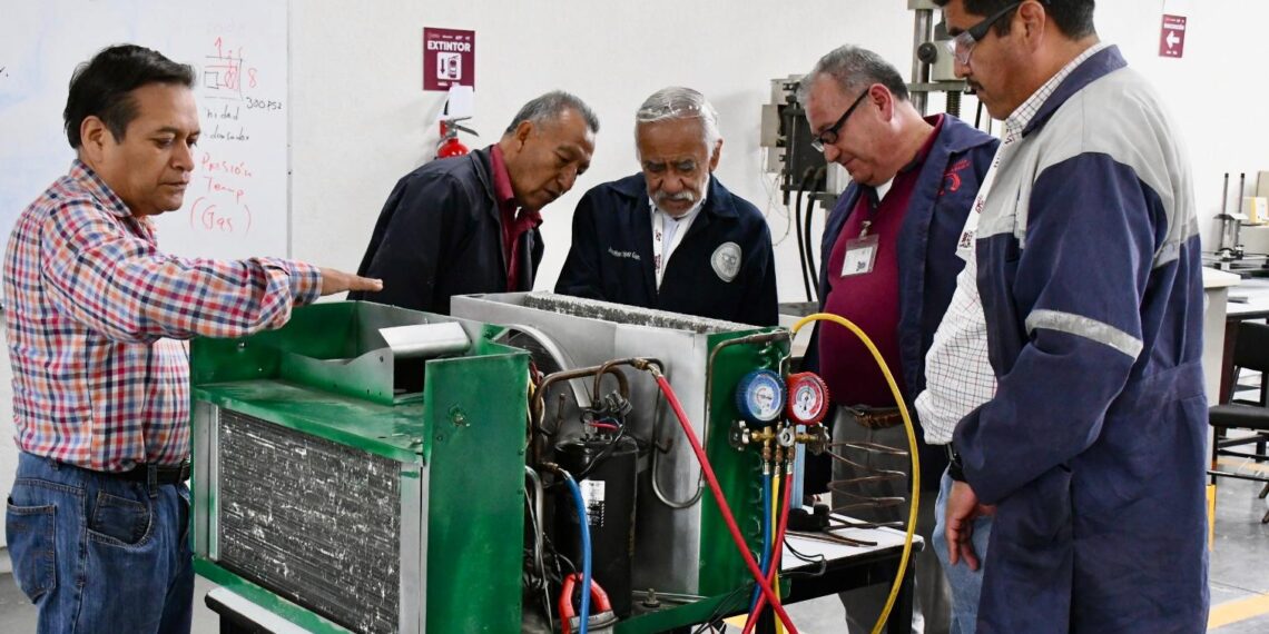 UTH fortalece las competencias de su personal docente en Ingeniería Mecánica
