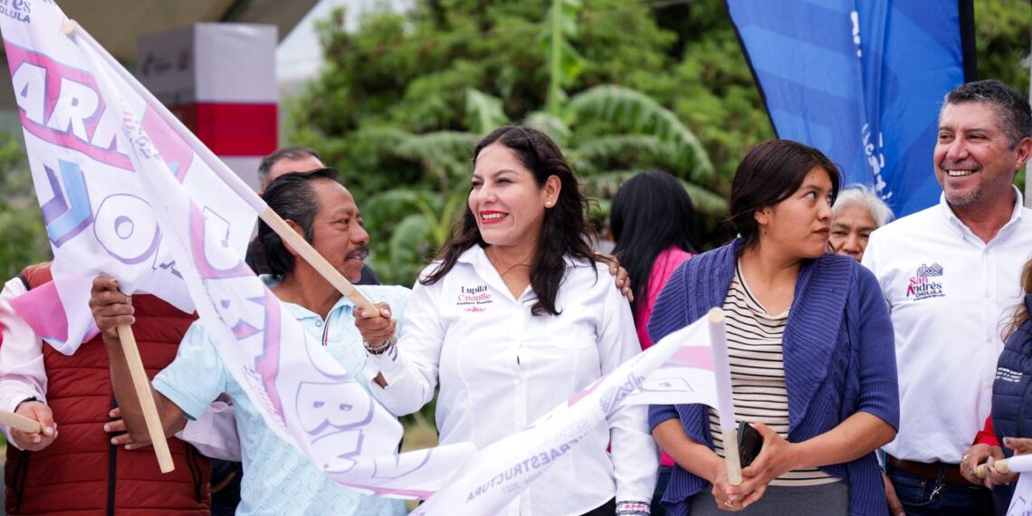 Inicia Lupita Cuautle rehabilitación de avenida Orión Norte en la Delegación Atlixcáyotl