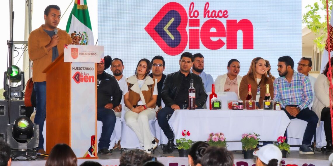 ROBERTO SOLÍS DA INICIO A LA FERIA DE LAS BERRIES 2025 EN SAN DIEGO BUENAVISTA